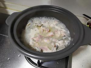 家庭砂锅版养胃暖心的萝卜丝黑鱼汤（奶白鱼汤的做法）的做法 步骤9