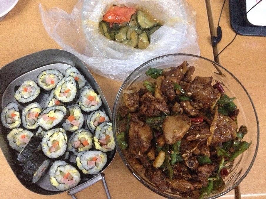 紫菜包饭的做法