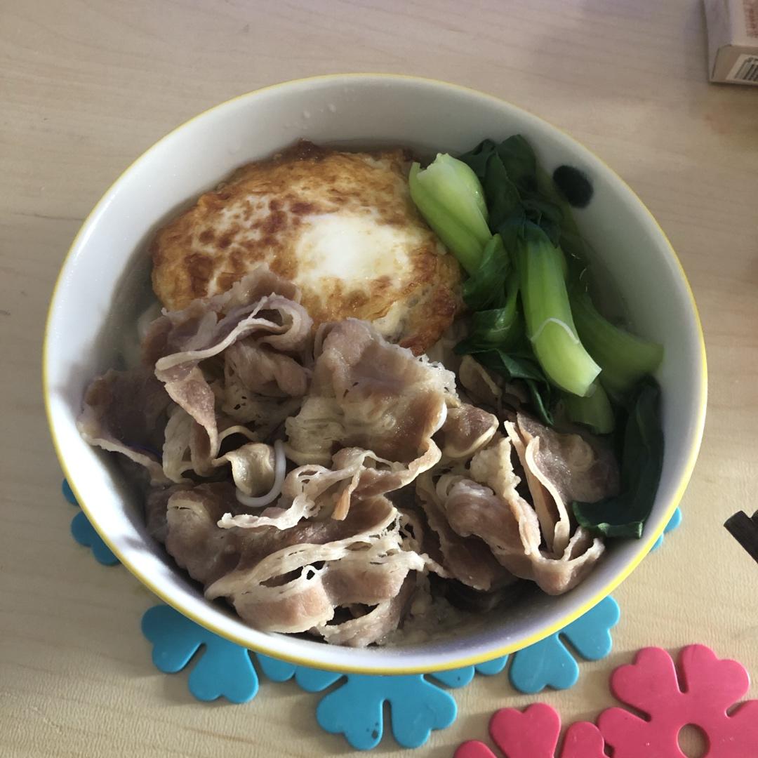 酸爽到不敢想象的浇汤肥牛面