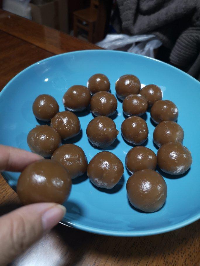 宁波特色小吃---灰汁团