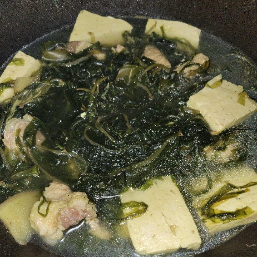 排骨海带豆腐汤