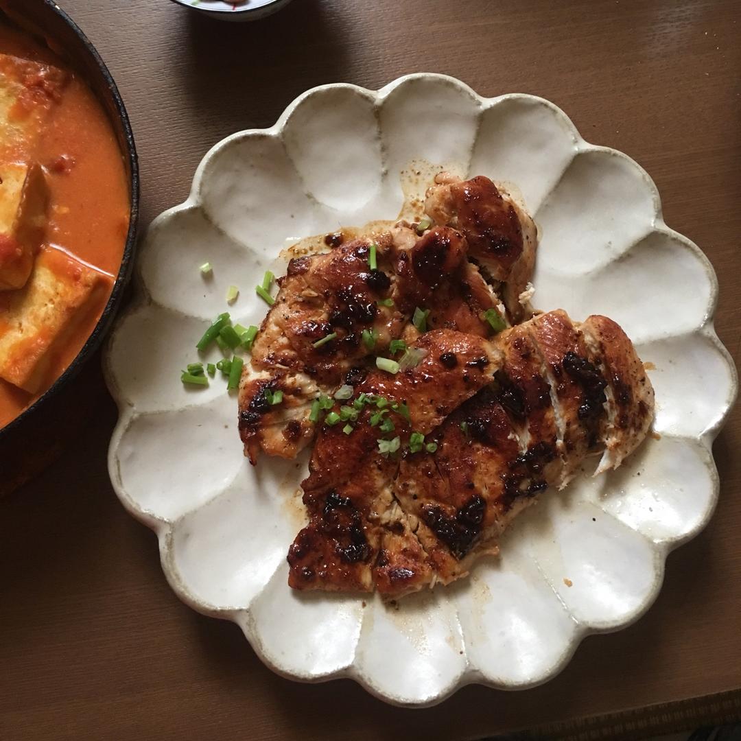 蜂蜜蒜香煎鸡胸