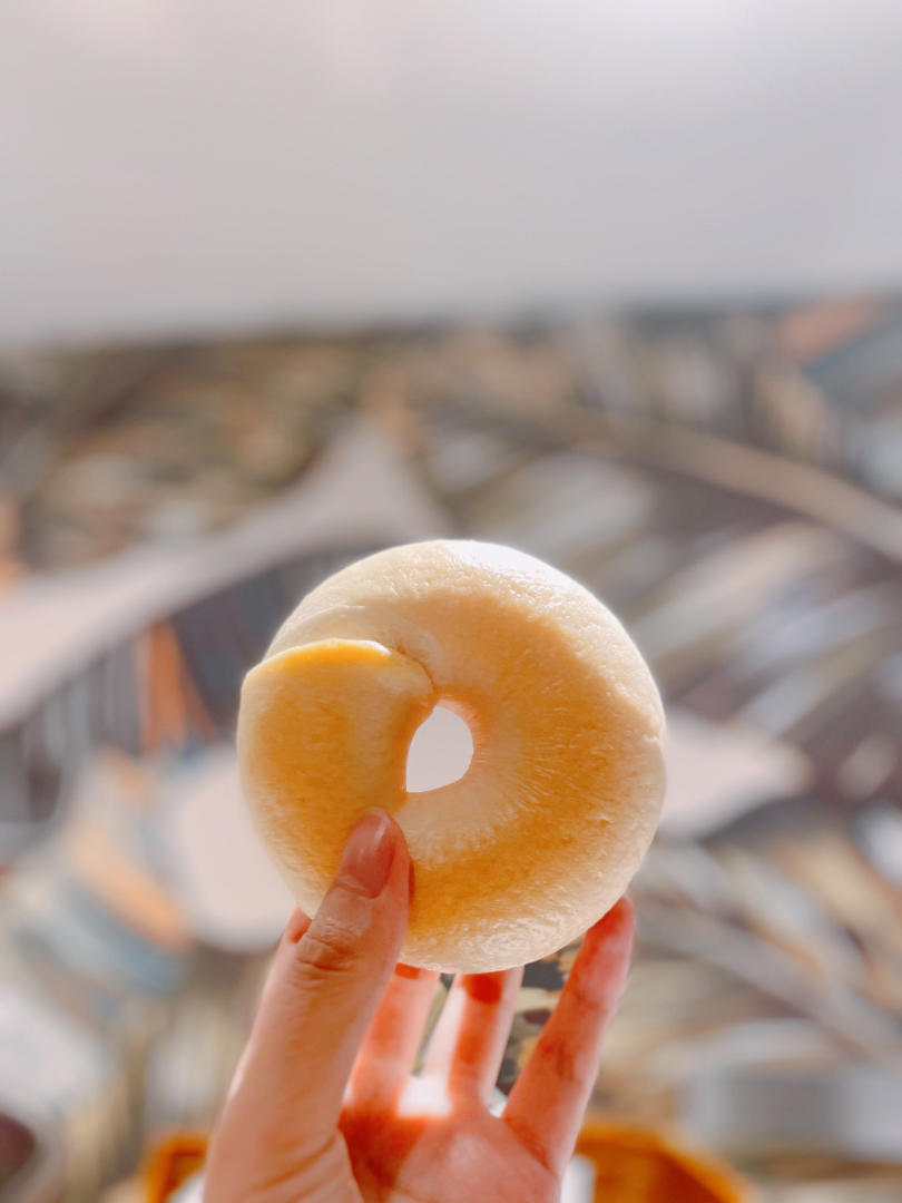 大吉大利红丝绒草莓奶酪贝果