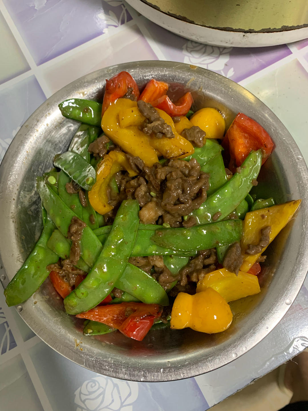 嫩炒牛肉片～～简单快手菜