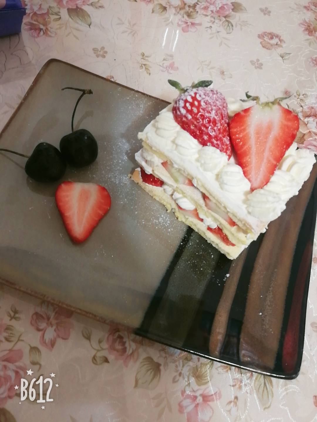 高颜草莓蛋糕（戚风蛋糕空气油炸锅版本）