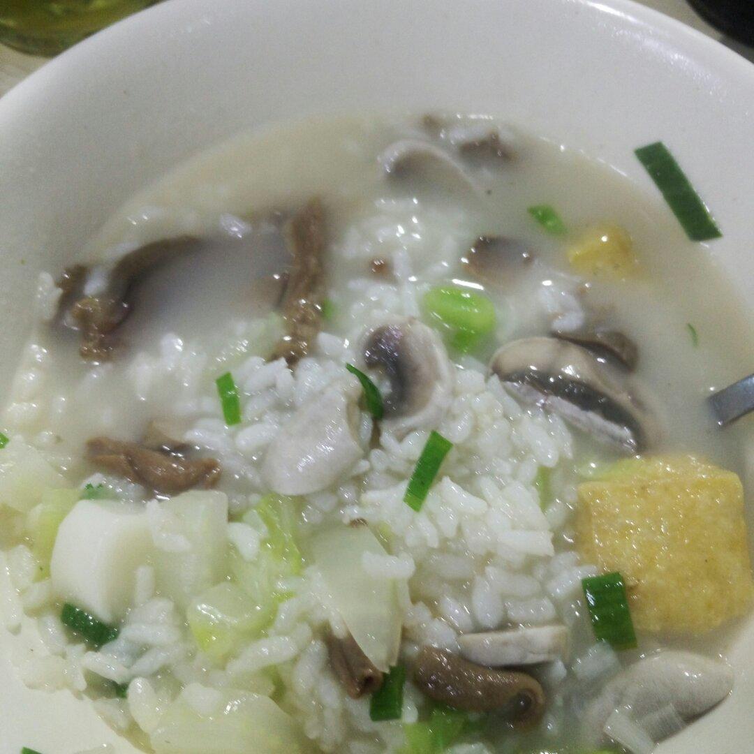 小暖有味做的什锦菜泡饭