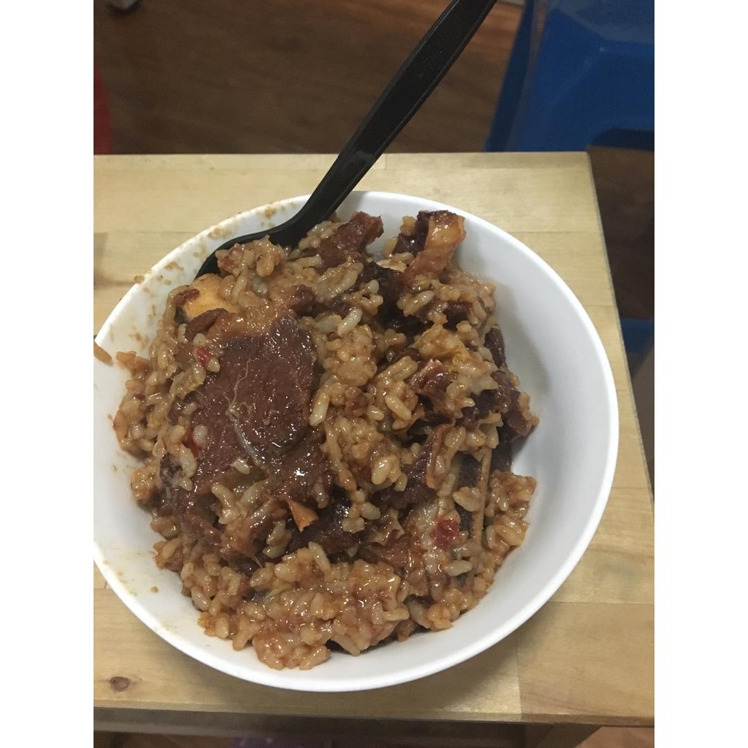 喷香排骨焖饭（爆好吃）