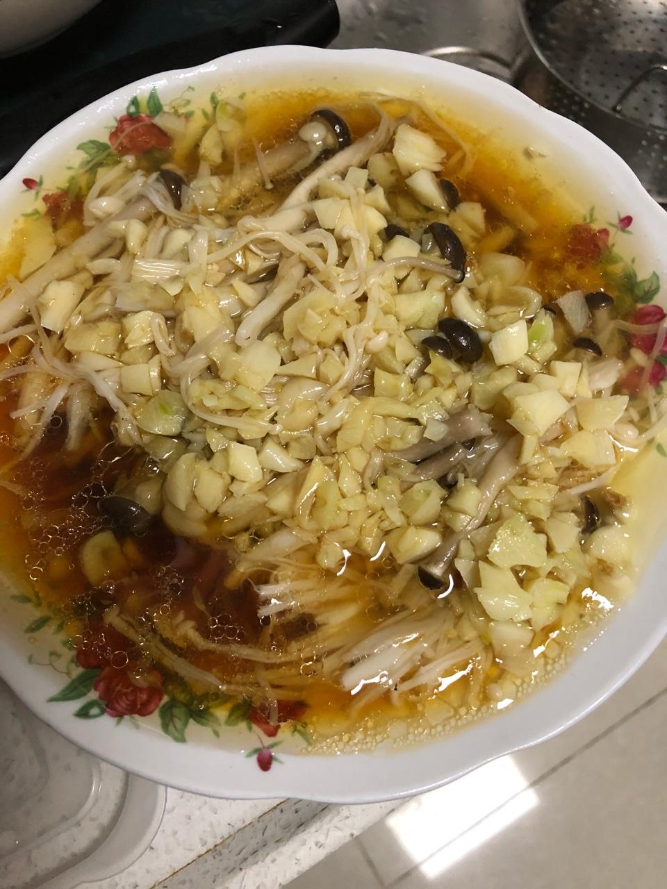 蒜蓉蒸金针菇