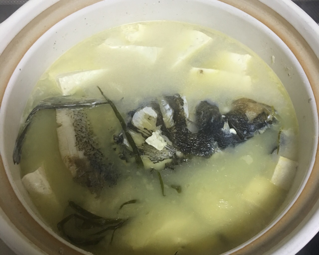 砂锅鱼头豆腐汤的做法 步骤5