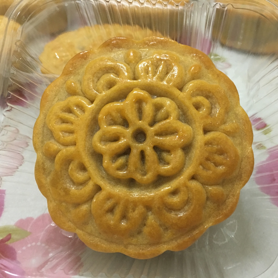 广式月饼——蛋黄莲蓉月饼