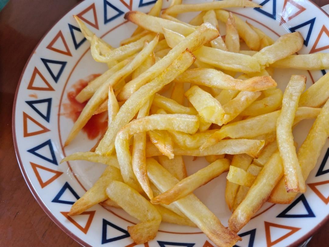 不用油也能炸出香脆好吃的薯条（空气炸锅版）