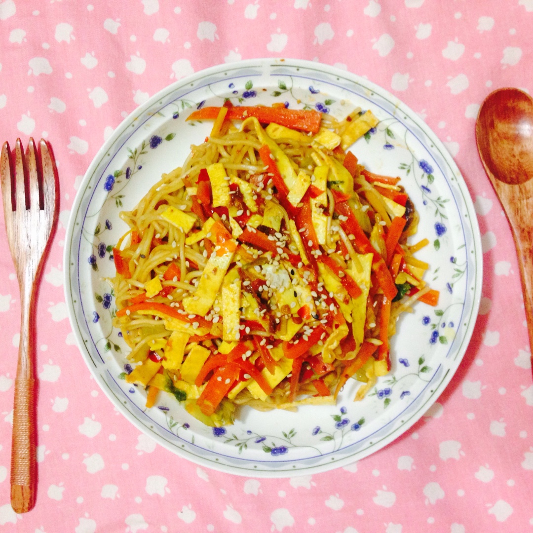 三丝炒面：炒面如何不粘锅