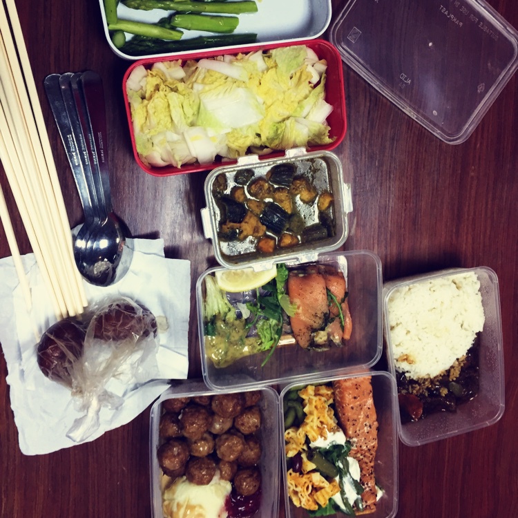 自由而转瞬的时光晚餐