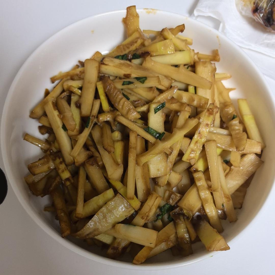 煸㸆春笋｜比油焖多了一点劲劲儿的小劲头