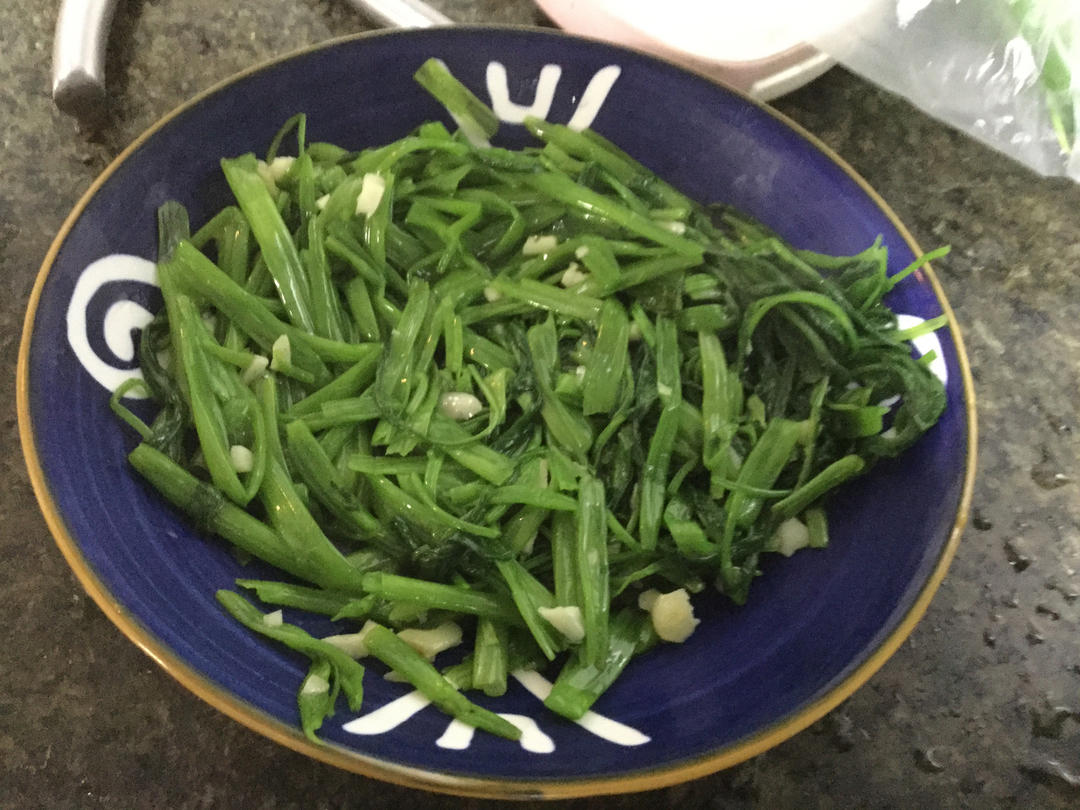 炒空心菜不发黑