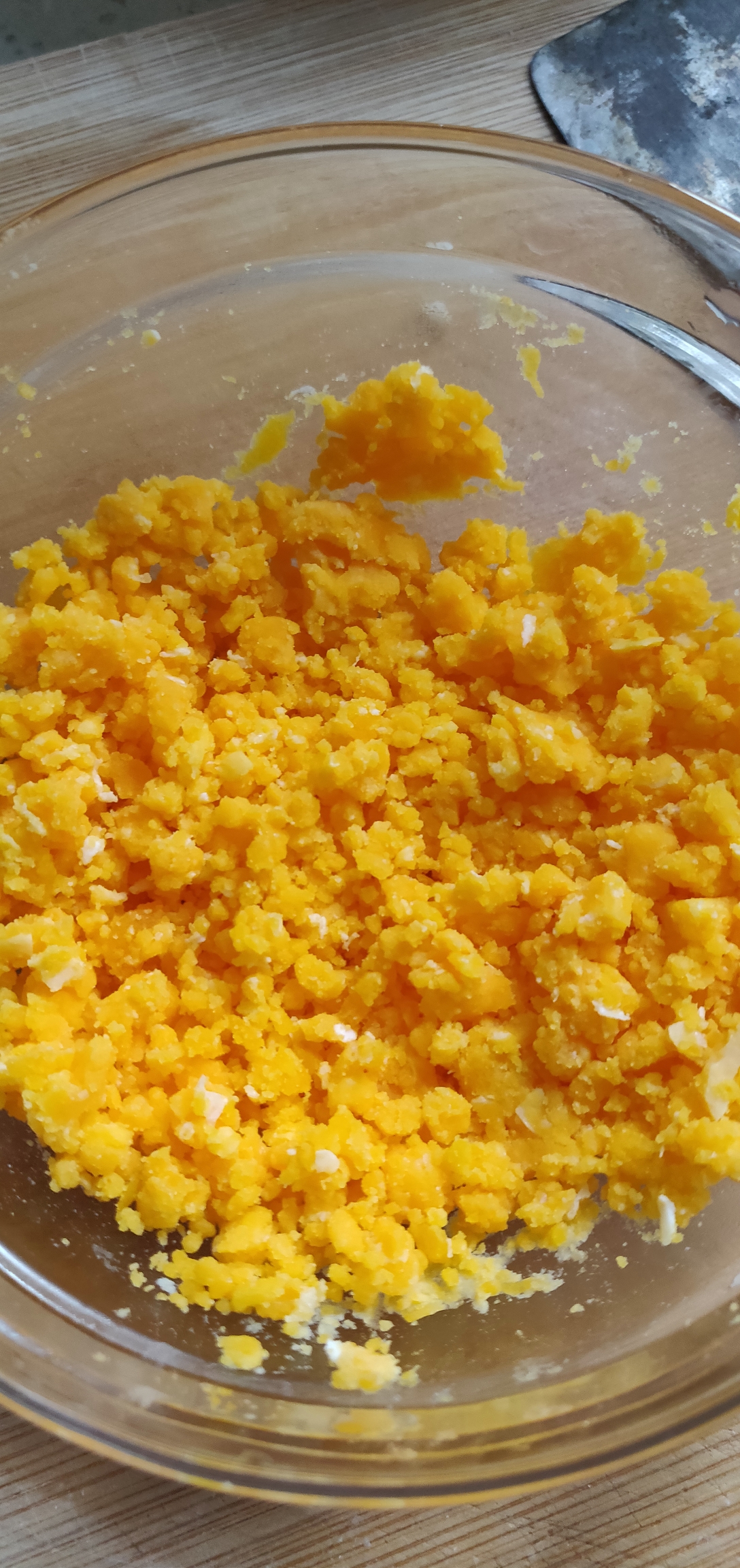 金沙玉米（咸蛋黄玉米粒）的做法 步骤10