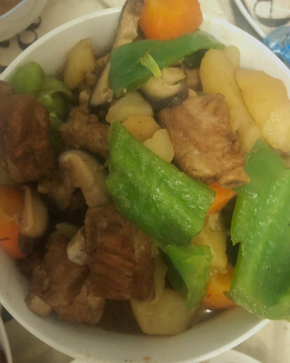 土豆炖排骨