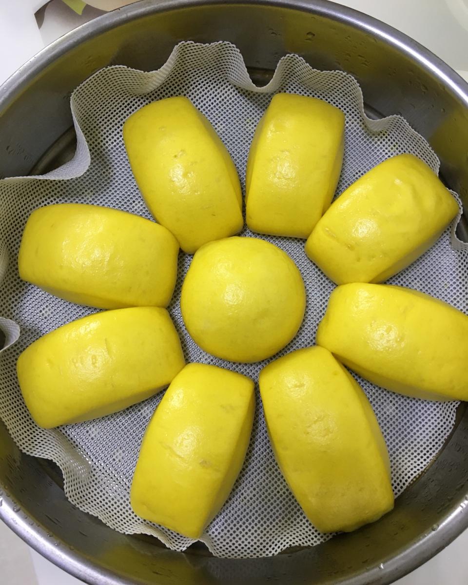 超简单只需一发不放一滴水、弹性超好的黄金南瓜馒头（记录方子），附边角料的整形