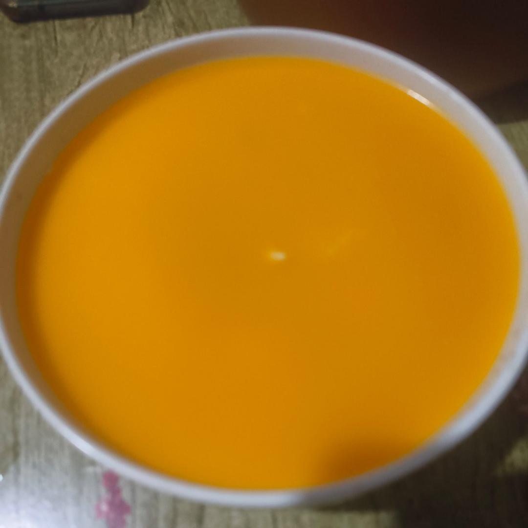 只需要搅拌搅拌就可以制作的芒果慕斯