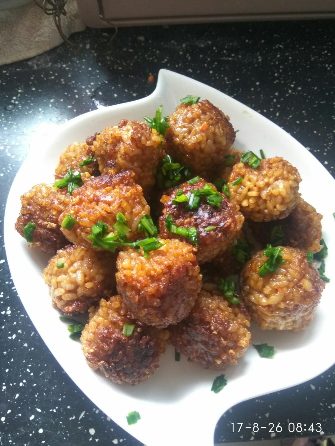 手机用户8117yb9v做的米饭小丸子