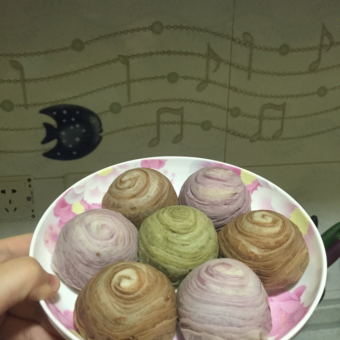 蛋黄酥~紫薯、抹茶、原味~花好月圆，中秋快乐~内附一次做六色蛋黄酥方法~