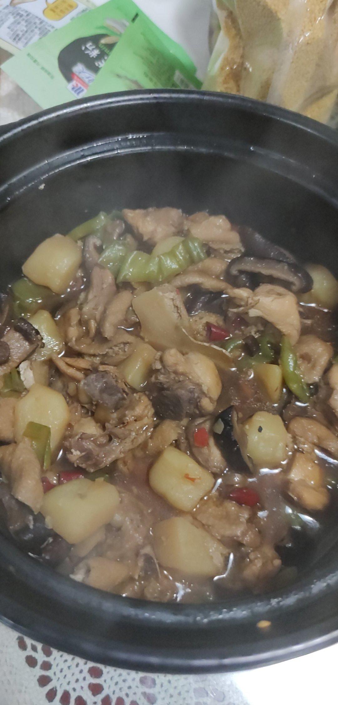 好吃到原地爆炸的黄焖鸡