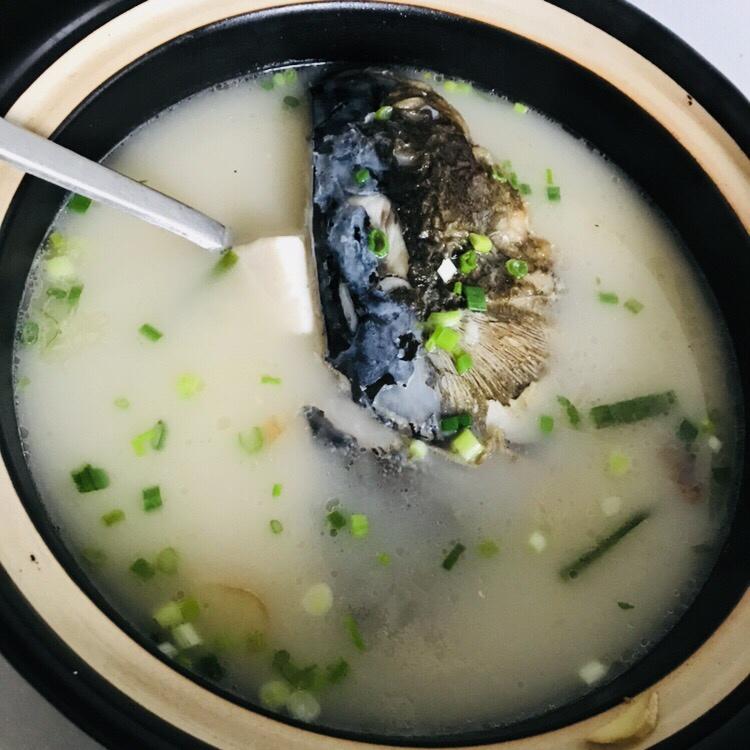 鱼头豆腐汤