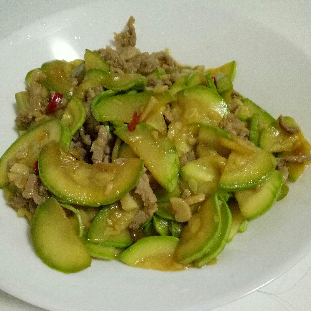 西葫芦炒肉丝