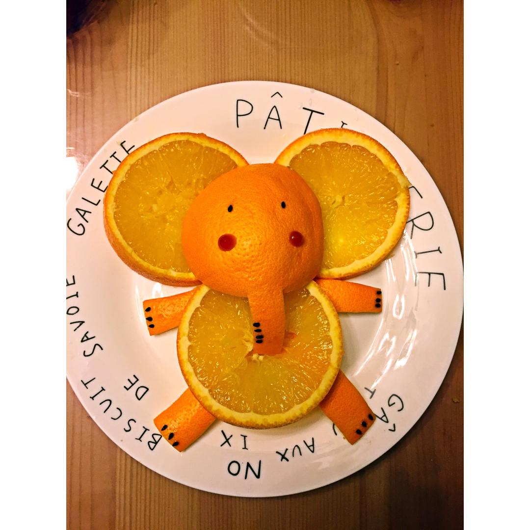 二月紫苏做的趣味水果拼盘—大象