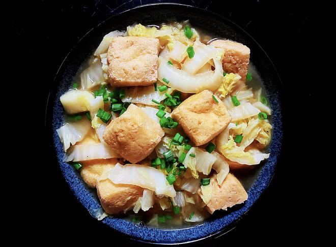 油豆腐炖大白菜的做法