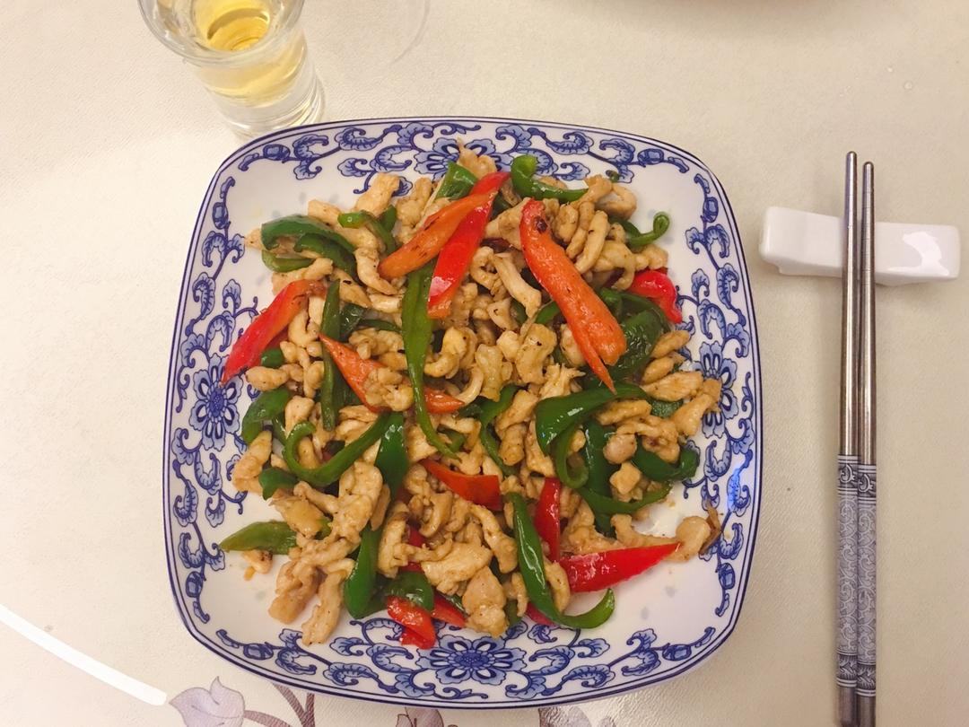 青椒炒鸡脯