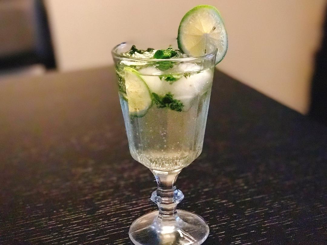 胖儿黎做的莫吉托鸡尾酒