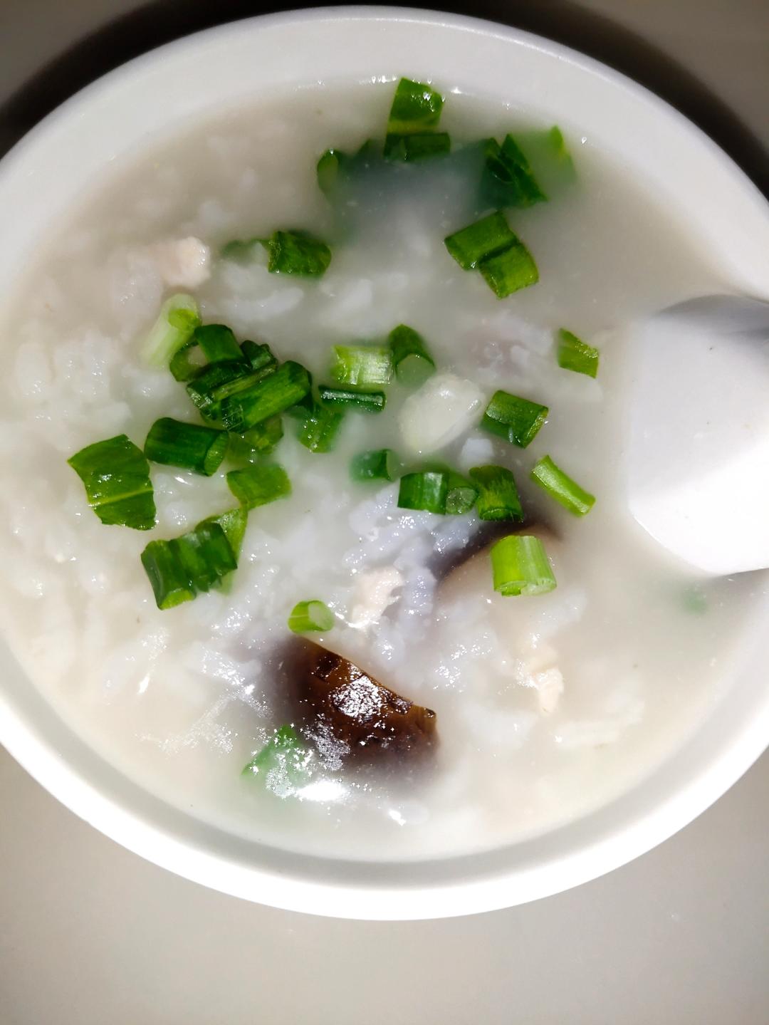 香菇鸡肉粥