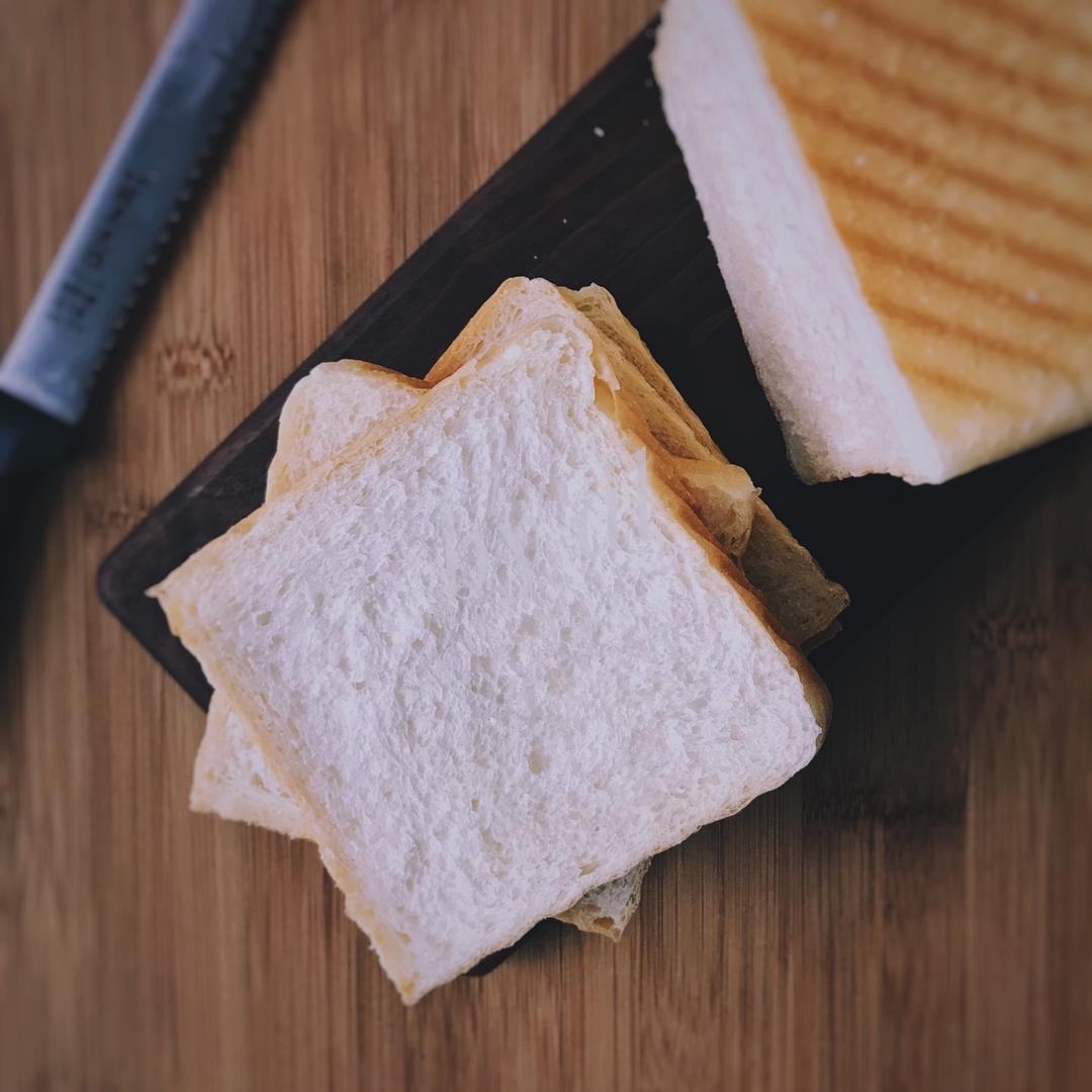 早餐白吐司          （庞多米 Pain de mie）
