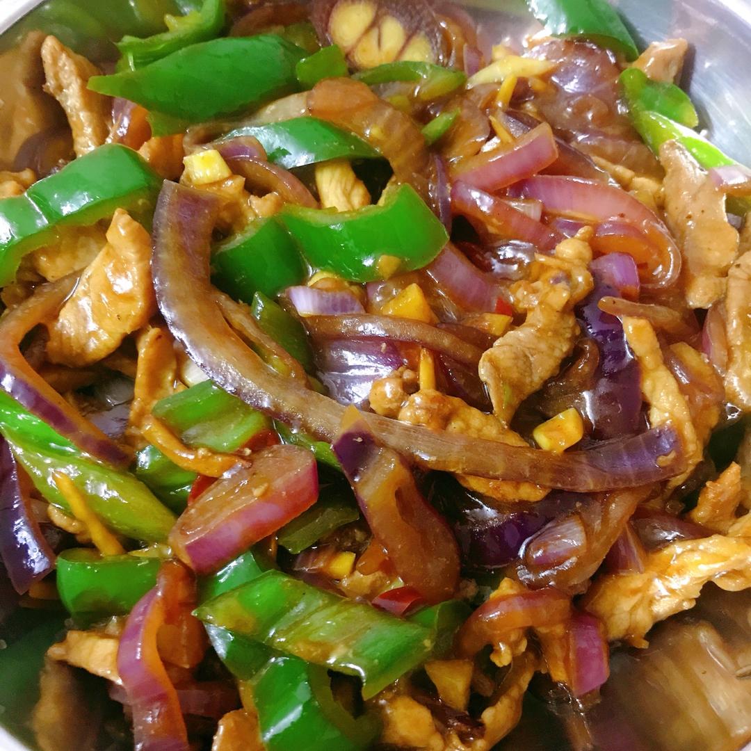 刘婷乐做的洋葱青椒炒肉丝