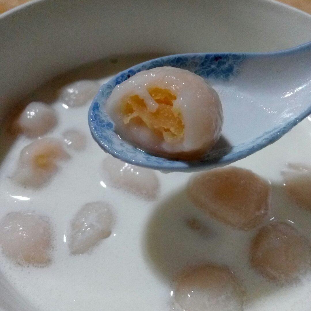 奶黄馅牛奶汤圆