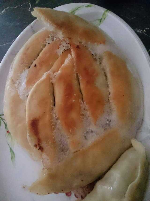 三鲜锅贴