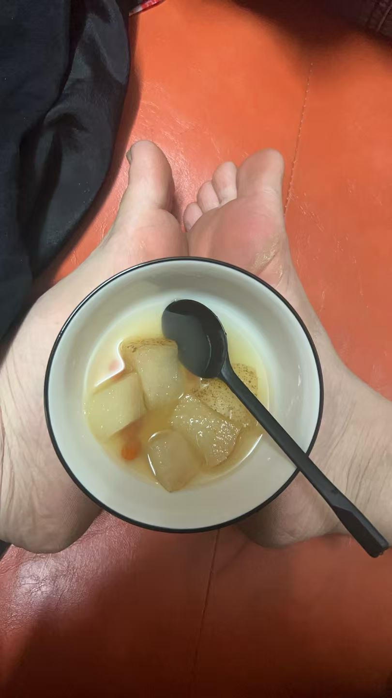 冰糖炖雪梨（止咳化痰）