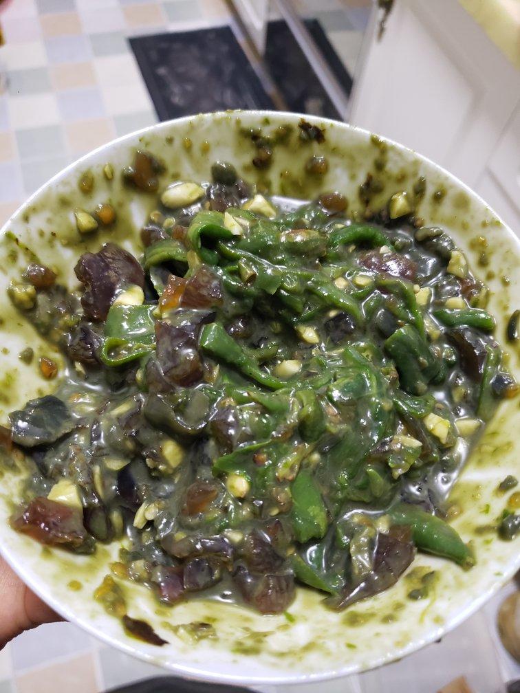 超开胃的皮蛋擂青椒 凉拌皮蛋