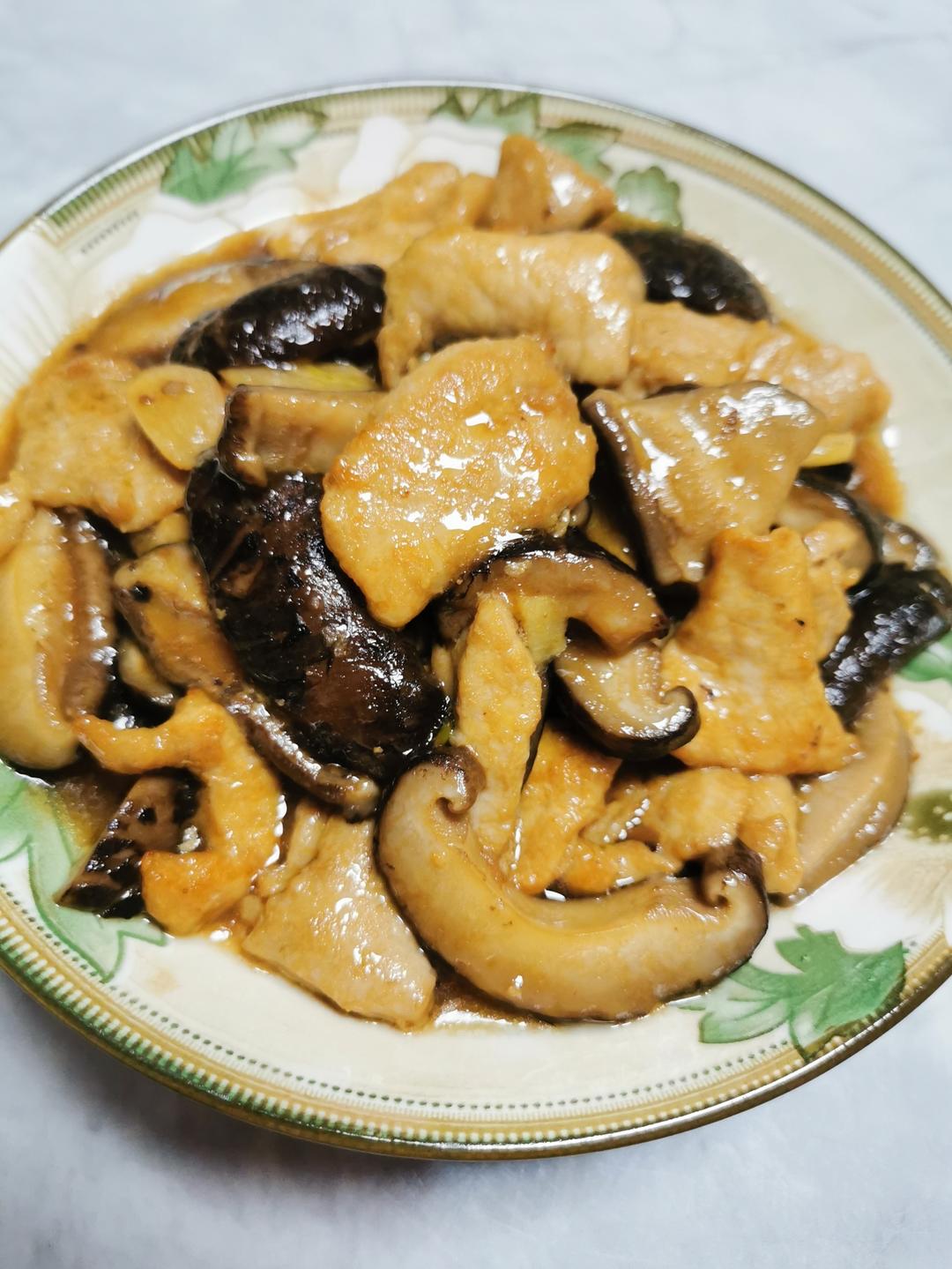 香菇炒肉｜贼香