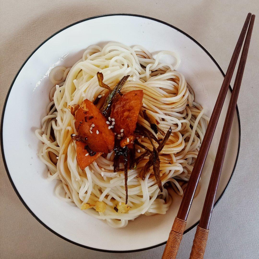 教你做香到舔盘子的灵魂葱油拌面🍜