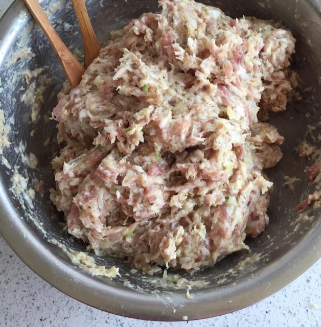 白菜猪肉水饺初试牛刀版的做法 步骤10