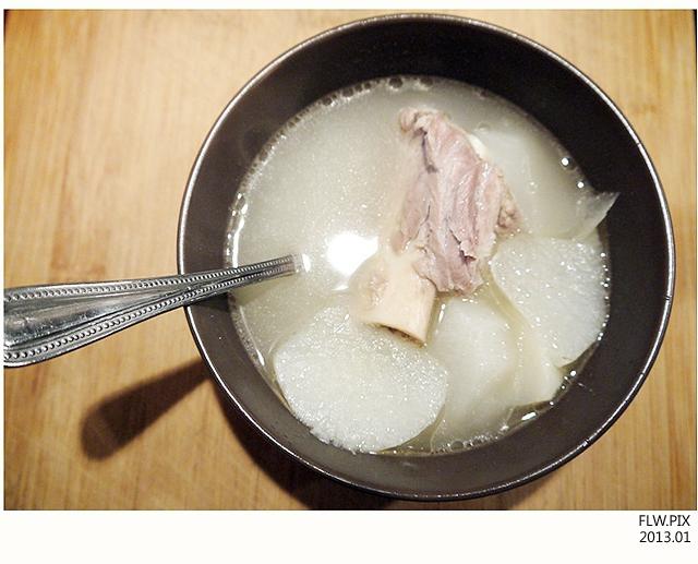 清炖排骨萝卜汤的做法