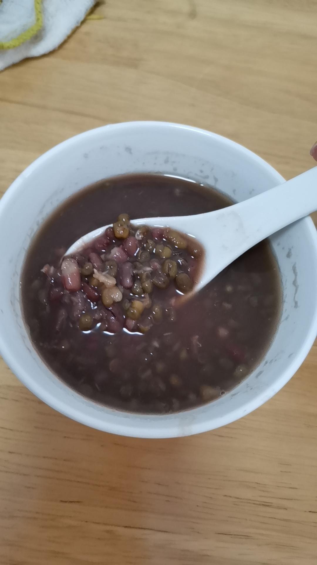 【简单入手】起沙的广式红绿豆糖水