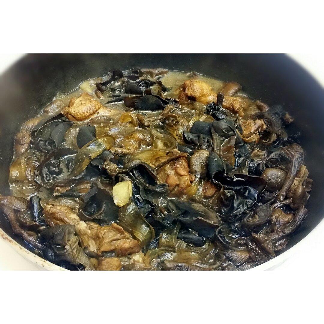 小鸡炖蘑菇