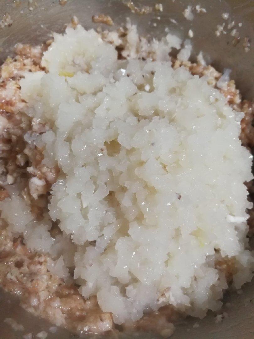 汤汁超多的灌汤包～～附超详细超好的皮冻制作方法