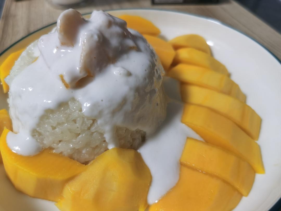 别出国啦，在家也能做芒果糯米饭🥭