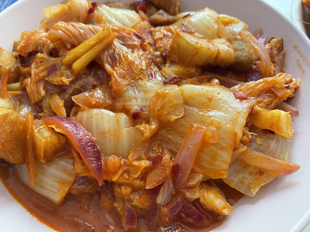 非正宗版辣白菜炒五花肉+泡菜豆腐锅