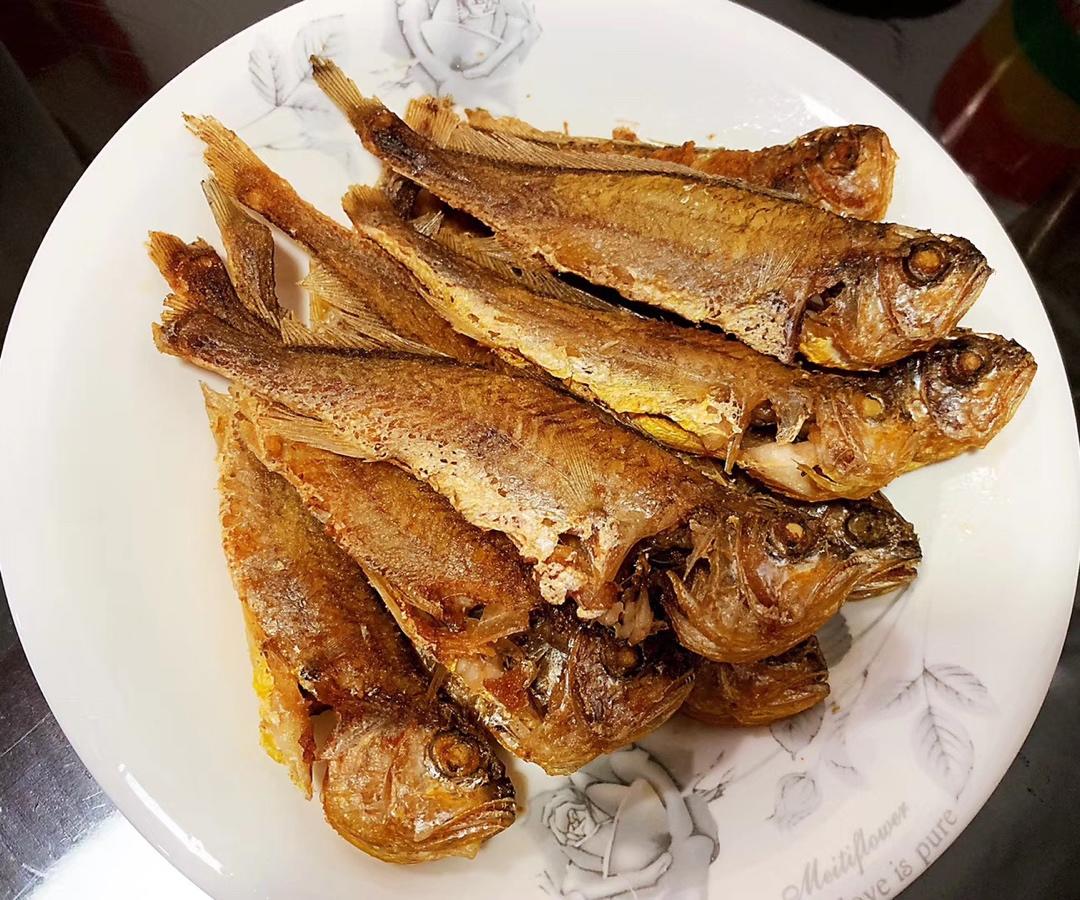 干煎小黄鱼