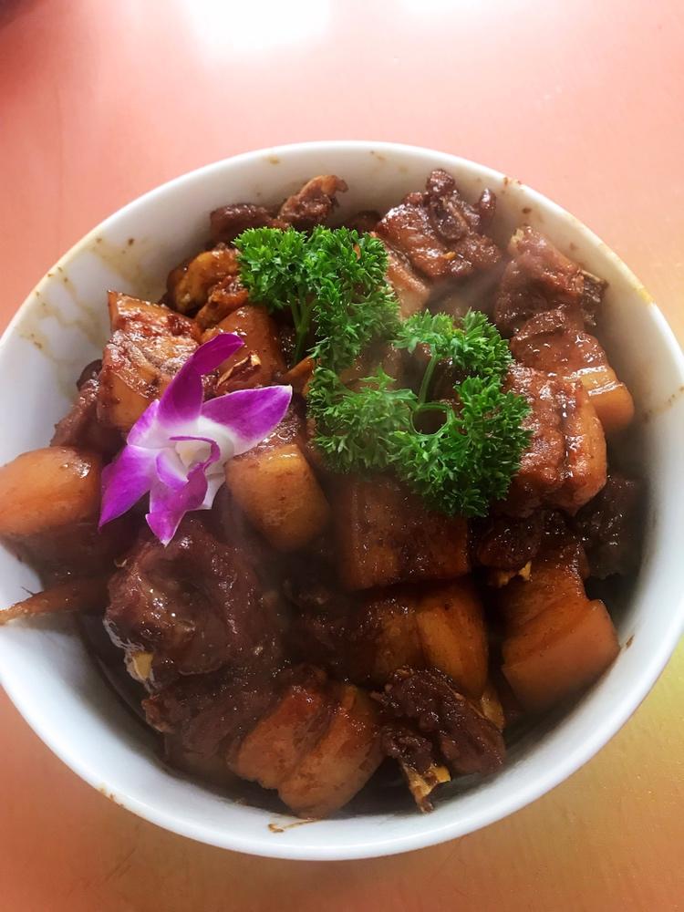 带排骨的红烧肉的做法